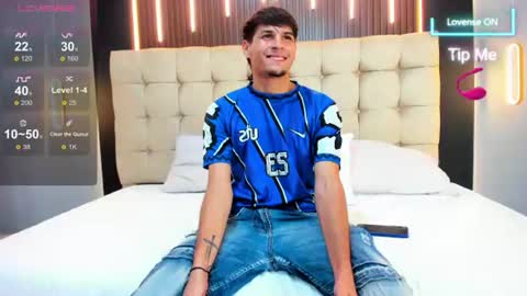 Snapshot of zack23__ chatting on 06.25.26 zack23__ online show from 06.25.26
