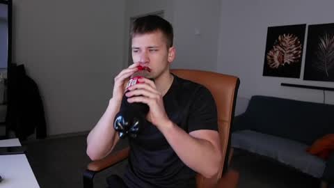 ZACK GILLIAN online show from 05.22.26