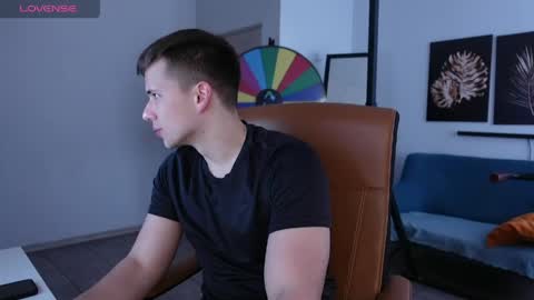 ZACK GILLIAN online show from 05.26.26