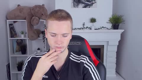 Zack online show from 03.12.25