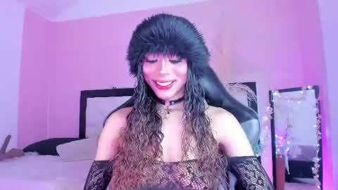 Snapshot of zahara___1 chatting on 06.22.26 zahara___1 online show from 06.22.26