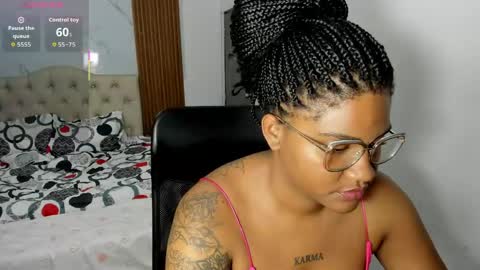 Snapshot of zahra_rose chatting on 05.02.26 zahra_rose online show from 05.02.26