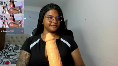 Snapshot of zahra_rose chatting on 05.22.26 zahra_rose online show from 05.22.26