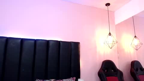 Snapshot of zaira_angel chatting on 09.26.25 Zaira Angel online show from 09.26.25