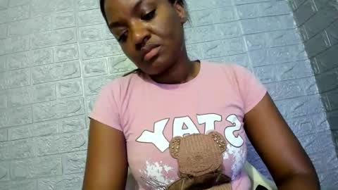 Snapshot of zamara__ chatting on 12.15.25 Zamara online show from 12.15.25