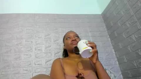 Snapshot of zamara__ chatting on 02.04.26 Zamara online show from 02.04.26