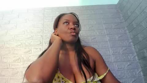 Snapshot of zamara__ chatting on 04.13.26 Zamara online show from 04.13.26