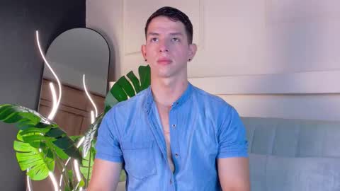 Snapshot of zanedawson chatting on 02.16.26 Zane Dawson online show from 02.16.26