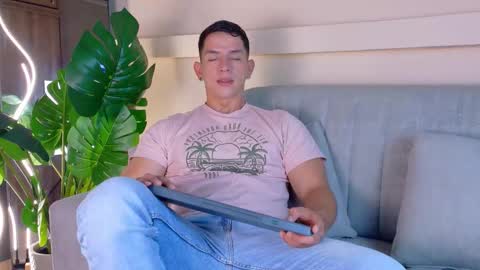 Snapshot of zanedawson chatting on 02.24.26 Zane Dawson online show from 02.24.26