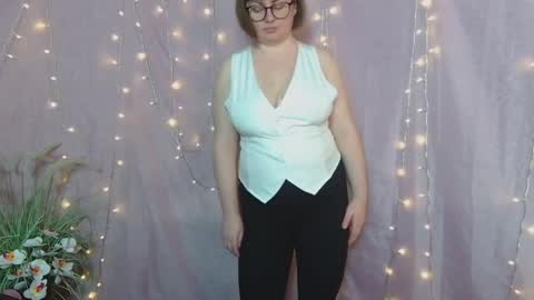 zannadreil online show from 04.21.26