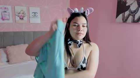 Zara Sweet  online show from 06.17.26