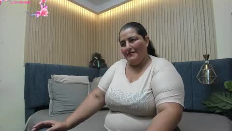 Snapshot of zara_milf_ chatting on 07.21.26 zara online show from 07.21.26