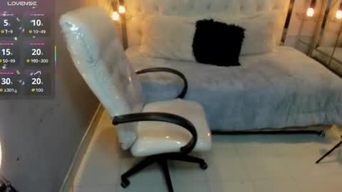zara_moon1 online show from 07.22.26