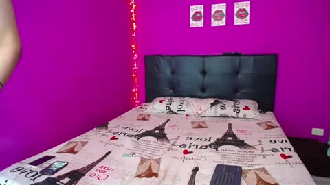 ZARA ANYELINA online show from 01.11.25