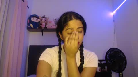 Snapshot of zarah_v chatting on 06.16.26 Fernanda online show from 06.16.26