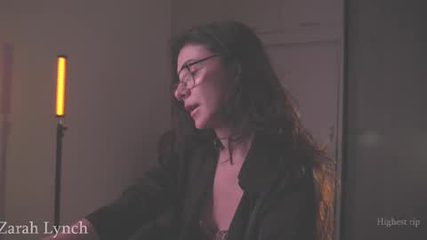 Miss Lynch   Next show  2911 online show from 03.12.26