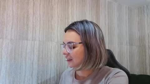 Snapshot of zarcasutra_t chatting on 05.14.26 Isabella online show from 05.14.26