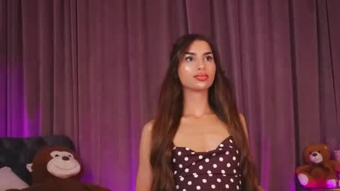 Snapshot of zariaavera chatting on 05.23.26 zariaavera online show from 05.23.26