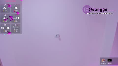 Snapshot of zarianaevanz chatting on 03.11.25 Zariana online show from 03.11.25