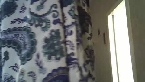 Snapshot of zarinaswift chatting on 05.12.26 Zarina Swift online show from 05.12.26