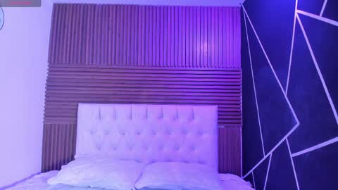 Zarina Waynne online show from 04.03.26