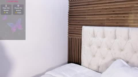 Zarina Waynne online show from 04.19.26