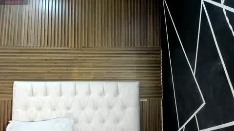 Zarina Waynne online show from 04.25.26