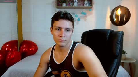 Snapshot of zayn_clausen chatting on 04.15.26 zayn_clausen online show from 04.15.26