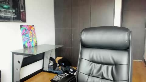 Snapshot of zayn_coss chatting on 11.05.25 Zayn online show from 11.05.25