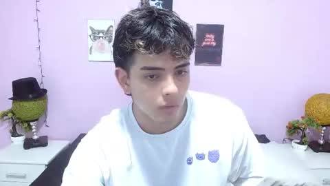 Snapshot of zayne_lyon chatting on 07.25.26 zayne lyon online show from 07.25.26