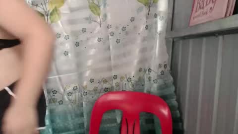 Snapshot of zeeel_x chatting on 04.12.26 Zeeel online show from 04.12.26