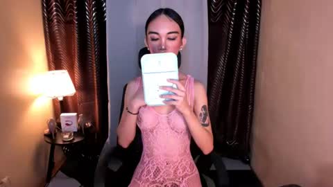 zella_maurice online show from 06.12.26