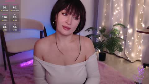 Snapshot of zemeee chatting on 05.10.26 Clary online show from 05.10.26