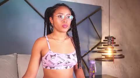 Snapshot of zendaya_sprouse chatting on 07.30.26 Zendaya online show from 07.30.26