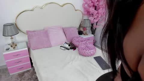 zendayarosse online show from 04.27.26