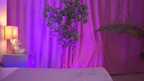Zenyda online show from 10.24.25
