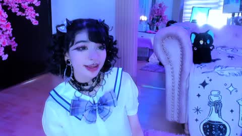    online show from 02.03.25