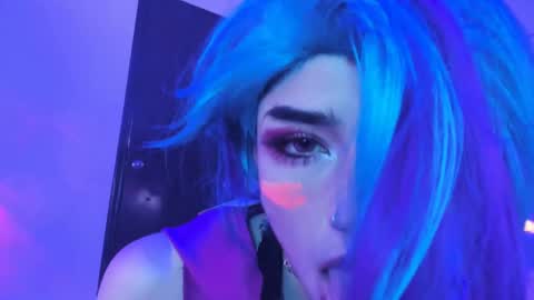    online show from 03.09.25