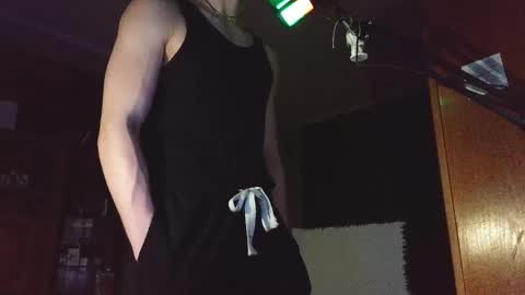 Snapshot of zeroreaction chatting on 04.04.26 zeroreaction online show from 04.04.26