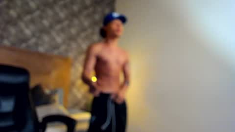 Snapshot of zeusjeff chatting on 01.03.25 zeus online show from 01.03.25