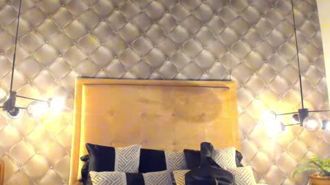 Snapshot of zeusjeff chatting on 01.15.25 zeus online show from 01.15.25