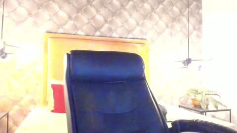 Snapshot of zeusjeff chatting on 01.24.25 zeus online show from 01.24.25