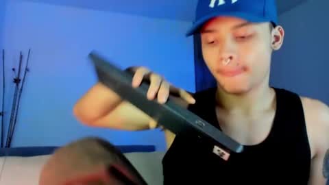 Snapshot of zeusjeff chatting on 02.19.25 zeus online show from 02.19.25