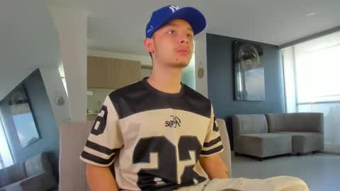 Snapshot of zeusjeff chatting on 09.09.25 zeus online show from 09.09.25