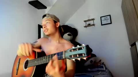 Snapshot of zeusjeff chatting on 10.23.25 zeus online show from 10.23.25