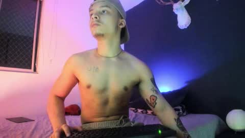 Snapshot of zeusjeff chatting on 03.04.26 zeus online show from 03.04.26