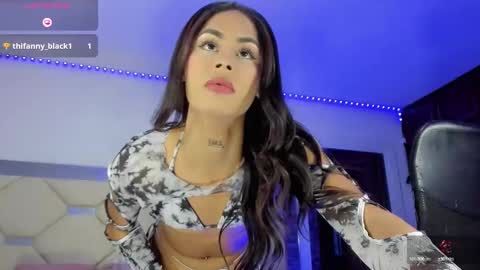 Snapshot of zeuss_x chatting on 01.11.25 Aisha Alejandra Rosse Deus  online show from 01.11.25
