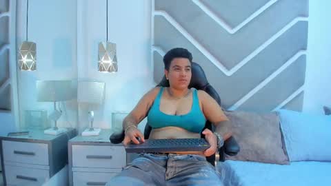 Snapshot of zeussmithh chatting on 10.07.25 zeussmithh online show from 10.07.25