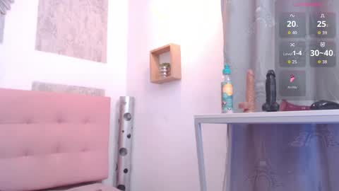 Snapshot of zhamira_21 chatting on 05.11.26 ZHAMIRA ANDRES online show from 05.11.26