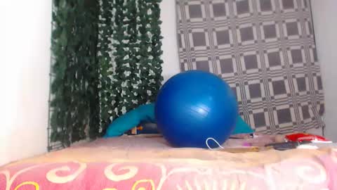 Snapshot of zhanaya_jhaen chatting on 05.18.26 zhannaya online show from 05.18.26